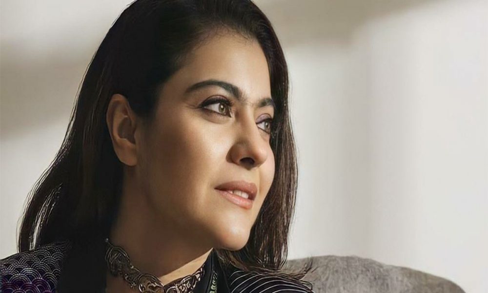 Memeception-Kajol-becomes-a-meme-while-reacting-to-one.jpg Kajol Becomes A Meme While Reacting to One