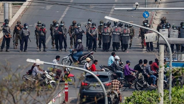 Myanmar-forces-escalate-crackdown-on-protesters-UN-envoy-opposes-coup.jpg Myanmar Forces Escalate Crackdown on Protesters