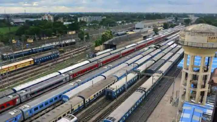 Navi-Mumbai-CIDCO-transfers-land-to-MRVC-for-Airoli-Kalwa-rail.jpg Navi Mumbai: CIDCO transfers land to MRVC for Airoli-Kalwa rail corridor