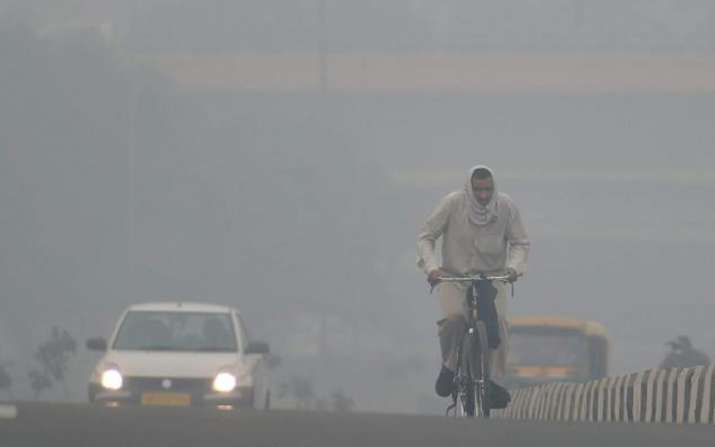 Thin-layer-of-fog-envelopes-Delhi-visibility-affected.jpg Thin layer of fog envelopes Delhi, visibility affected