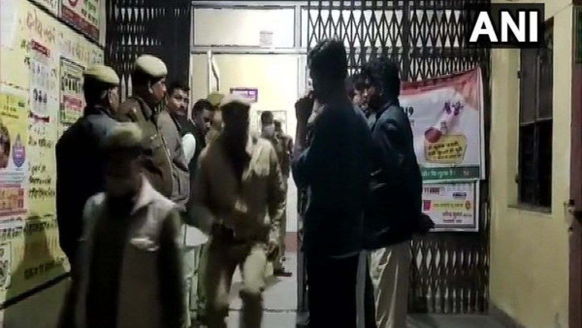 Unnao-3-girls-found-with-hands-and-legs-tied-2.jpg Unnao: 3 girls found with hands and legs tied; 2 dead, 1 hospitalised
