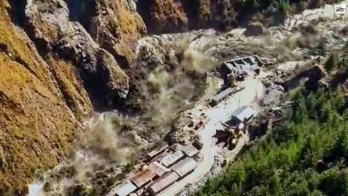 Uttarakhand-tragedy-Three-bodies-recovered-death-toll-climbs-to-41.jpg Uttarakhand tragedy: Three bodies recovered, death toll climbs to 41