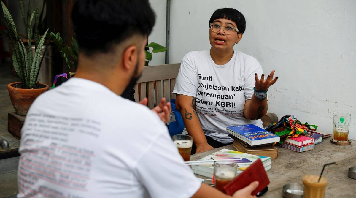 Artist-on-mission-to-change-Indonesias-misogynistic-dictionary-entry-for.jpg Artist on mission to change Indonesia’s misogynistic dictionary entry for ‘woman’