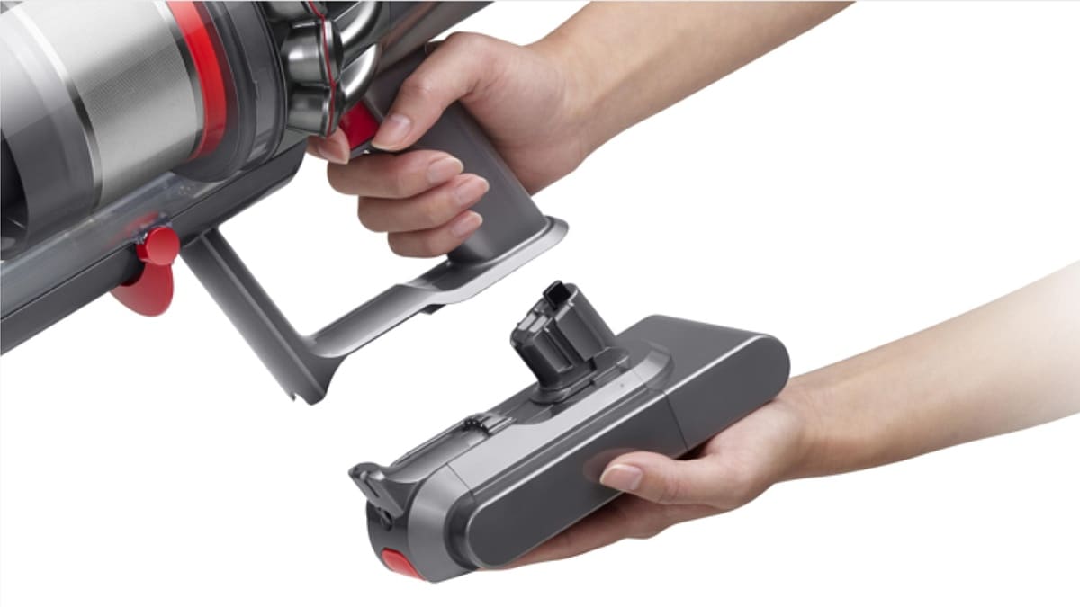 Dyson-V11-Absolute-Pro-Swappable-Battery-Model-Launched-Doubles-Runtime.jpg Dyson V11 Absolute Pro Swappable Battery Model Launched in India, Can Extend Runtime to 2 Hours