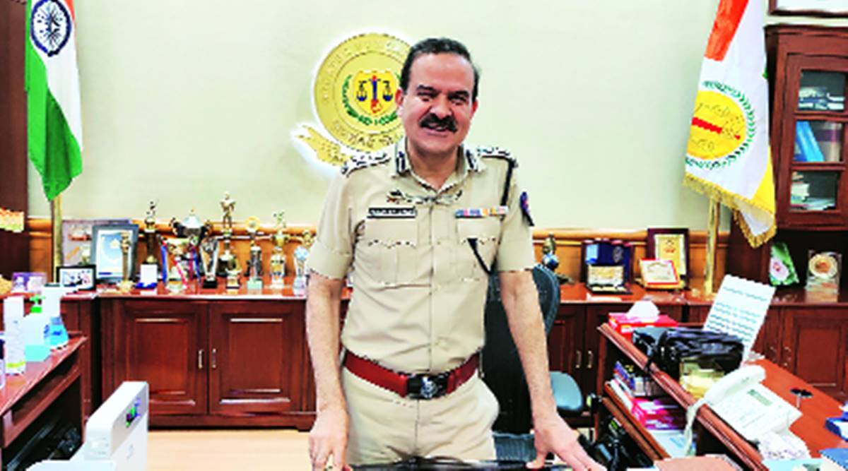 Param-Bir-Singh-takes-charge-as-DG-of-Maha-Home.jpg Param Bir Singh takes charge as DG of Maha Home Guard