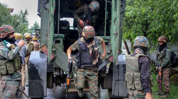 Preliminary-investigation-indicates-involvement-of-LeT-terrorist-in-Sopore-attack.jpg Investigation Indicates LeT Terrorist in Sopore Attack