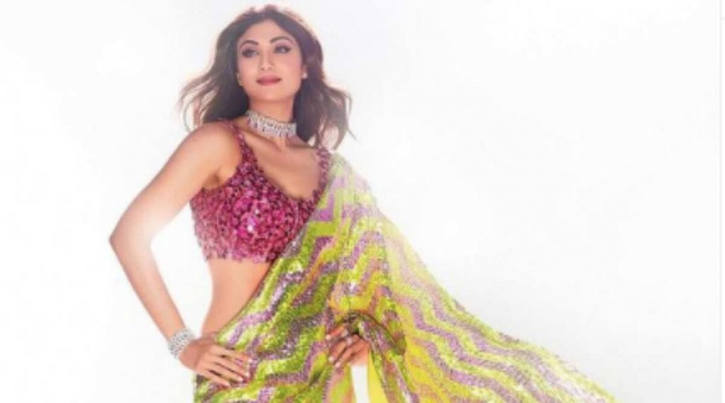 Shilpa-Shetty-joins-the-sequins-trend-but-disappoints-with-her.jpg Shilpa Shetty joins the sequins trend