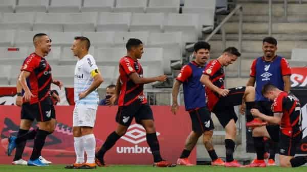 athletico-overrun-lackluster-gremio-4-2-in-brazil Athletico overrun lackluster Gremio 4-2 in Brazil