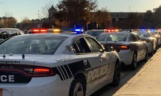 Police chief: 3 shot in fight in North Carolina mall