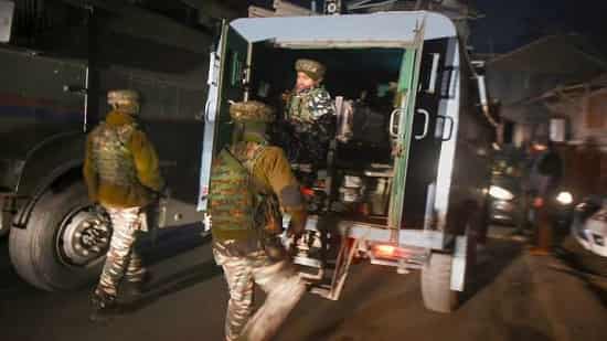 Death toll Rises to 3 by Terrorist Attack on a police bus in Srinagar