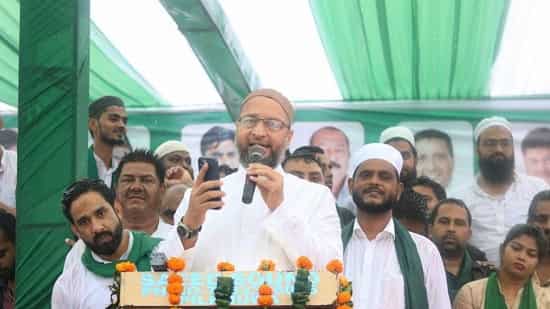 FIR lodged against Owaisi's organizers Mumbai protest for defying police directives