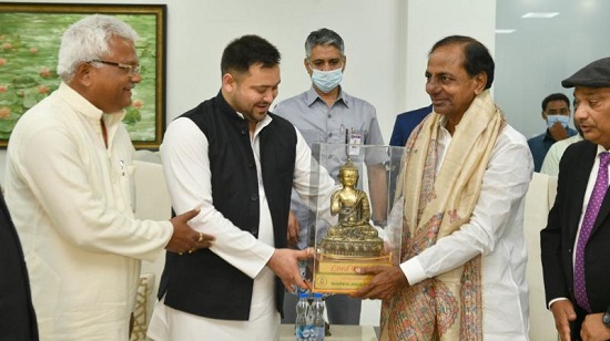 kcr KCR Gets Together With Tejashwi Yadav