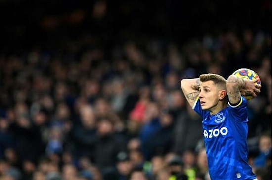 lucas digne Everton defender is looking to leave