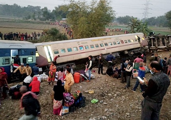 Bikaner-Guwahati Express derails