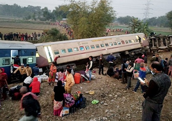 rail derail Bikaner-Guwahati Express derails