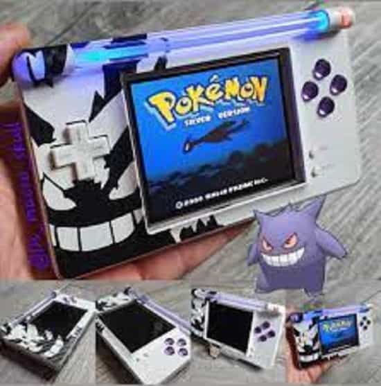 a-modder-creates-a-game-boy-macro A modder creates a Game Boy 'Macro'