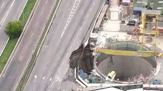 brazilian-expressway-collapses-over-metro-tunnel-built-by-acciona Brazilian expressway collapses over metro tunnel built by Acciona