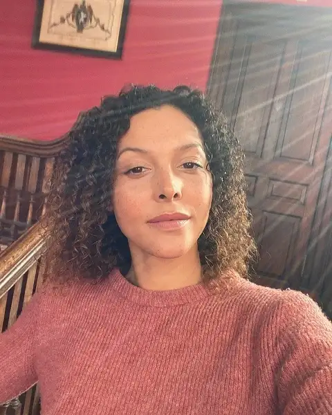 Who is Mecia Simson?