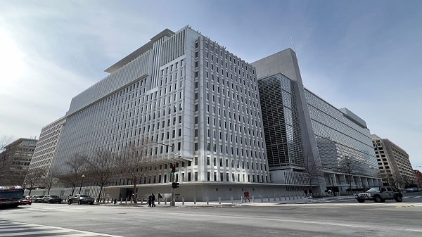 world-bank-says-it-will-stop-all-projects-in-russia-and-belarus-immediately World Bank says it will stop all projects in Russia and Belarus "immediately"