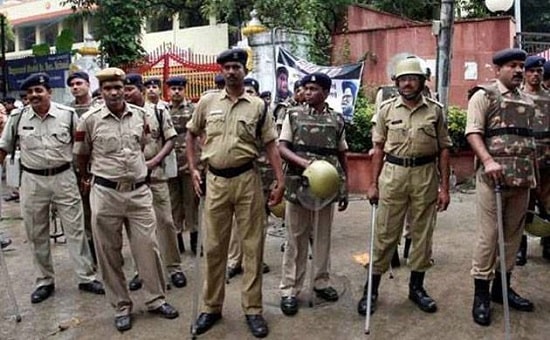 Rajasthan-police-min Curfew in Rajasthan's Karauli