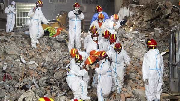 53-people-dies-in-a-building-collapse-in-chinas-changsha 53 People Dies in a Building collapse in China's Changsha