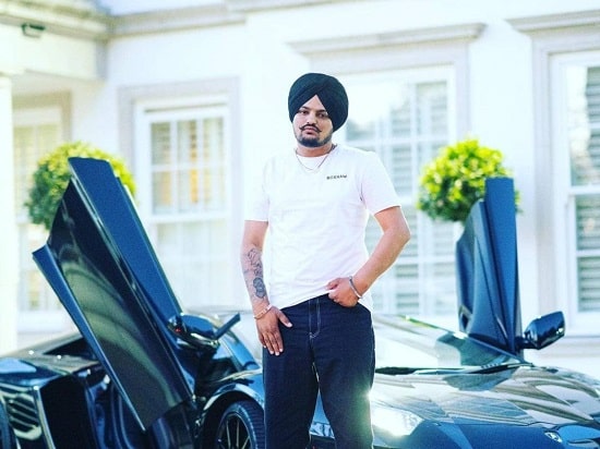 Bhagwant-Mann-visits-Sidhu-Moose-Wala's-family-after-the-murder Bhagwant Mann visits Sidhu Moose Wala's family after the murder
