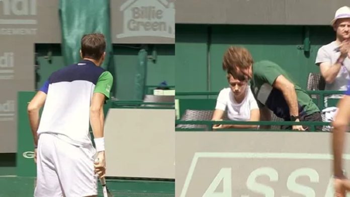 Daniil Medvedev Screams At Coach Who Storms Off Court During Halle Open Final