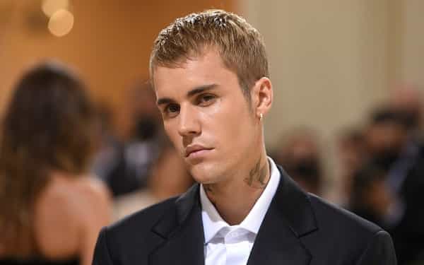 ramsay-hunt-syndrome-forces-justin-bieber-to-cancel-more-shows Ramsay Hunt syndrome forces Justin Bieber to cancel more shows