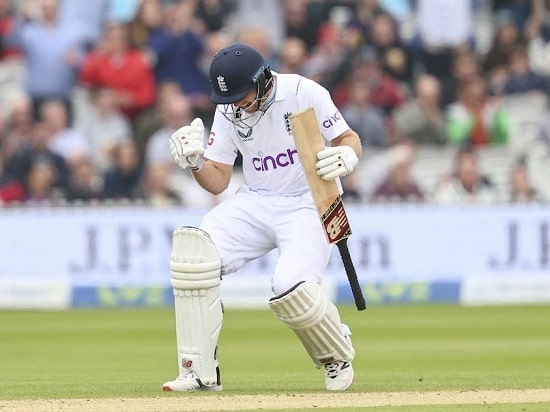 root-could-break-tendulkars-record-ex-england-captain Root "Could Break Tendulkar's Record": Ex-England Captain
