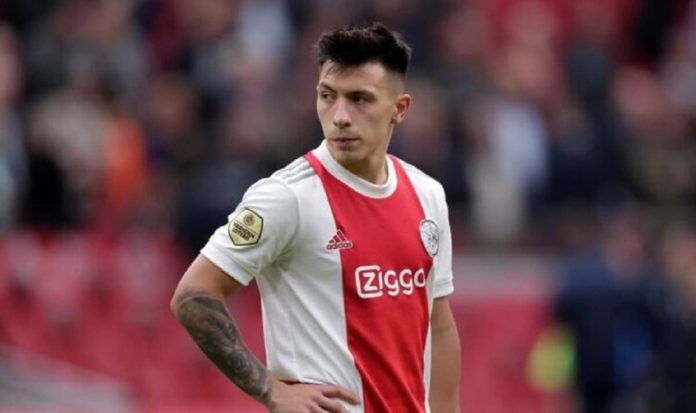 Man United ready to sign Ajax's Lisandro Martinez