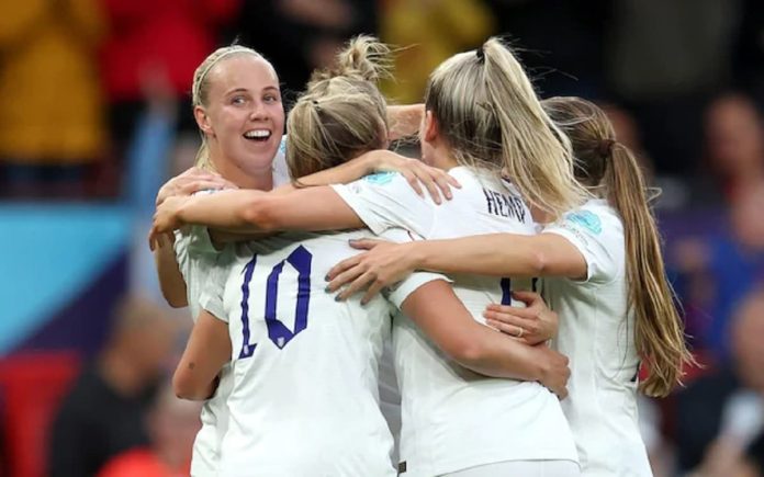 Record crowd witnesses England women's winning start at Euro 2022