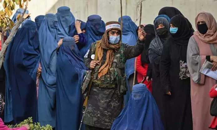 Taliban ordered all female Employees to replace their job with males relatives