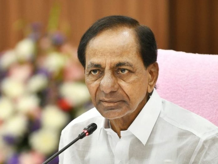 telangana-bjp-chief-several-eknath-shindes-in-trs Telangana BJP Chief: "Several Eknath Shindes In TRS"