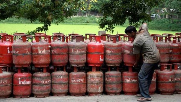 Trinamool Congress Criticizes PM Modi For Another Hike In Cooking Gas Price