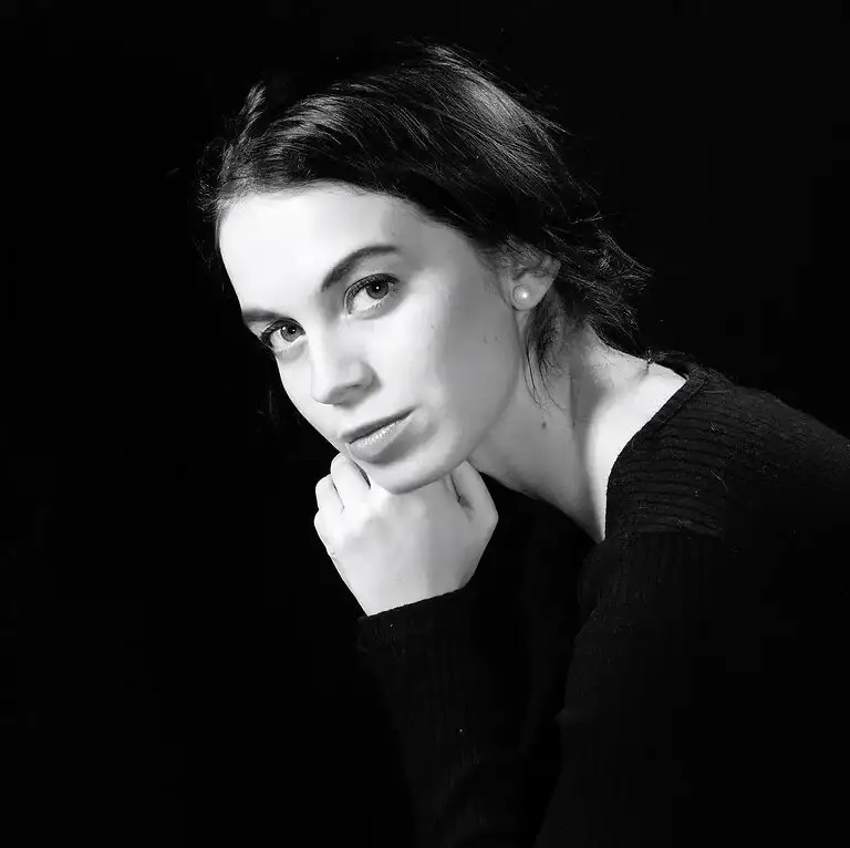Ana Valeria Becerril Biography